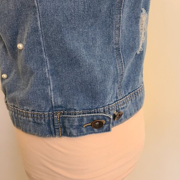 Live a Little Y2K Pearl and Lace Distressed Denim Vest - Picture 10 of 10